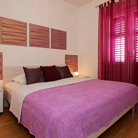 Katica Apartments Bol Exterior photo