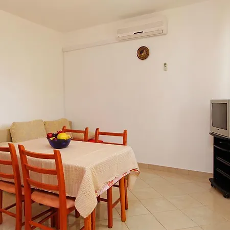 Katica Apartments Bol Exterior photo