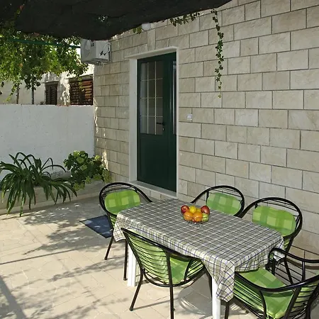 Katica Apartments Bol Exterior photo